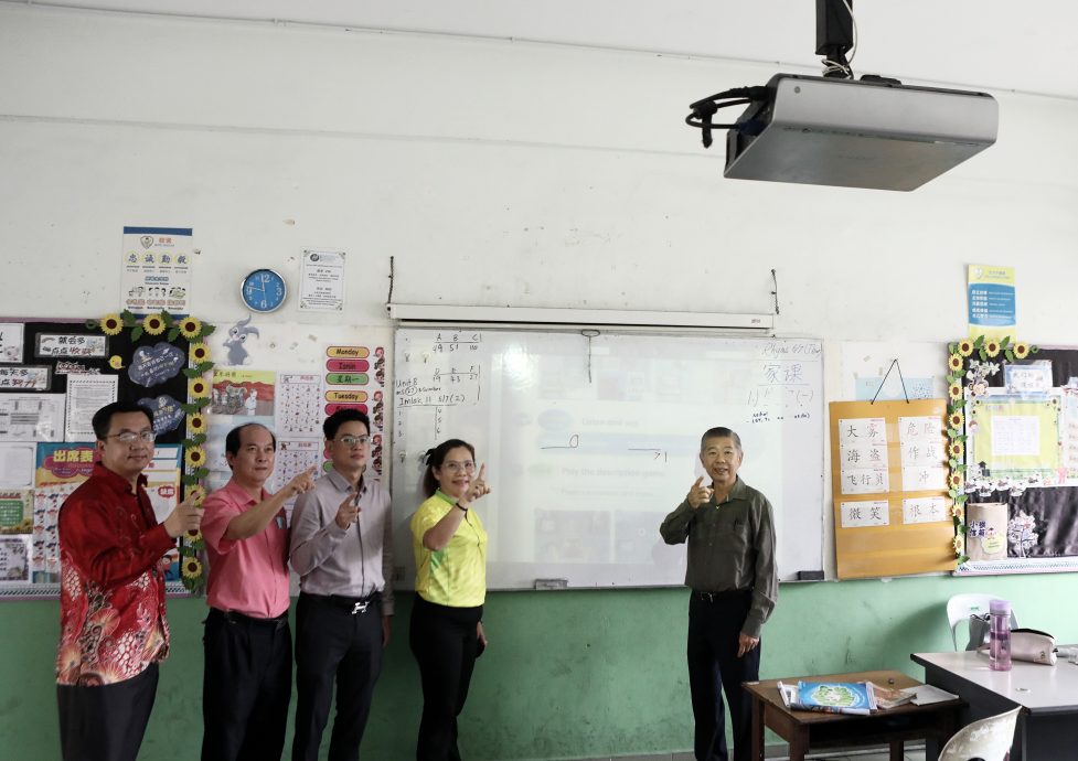 大都会/ME04头/八打灵育群华小将办千人晚宴