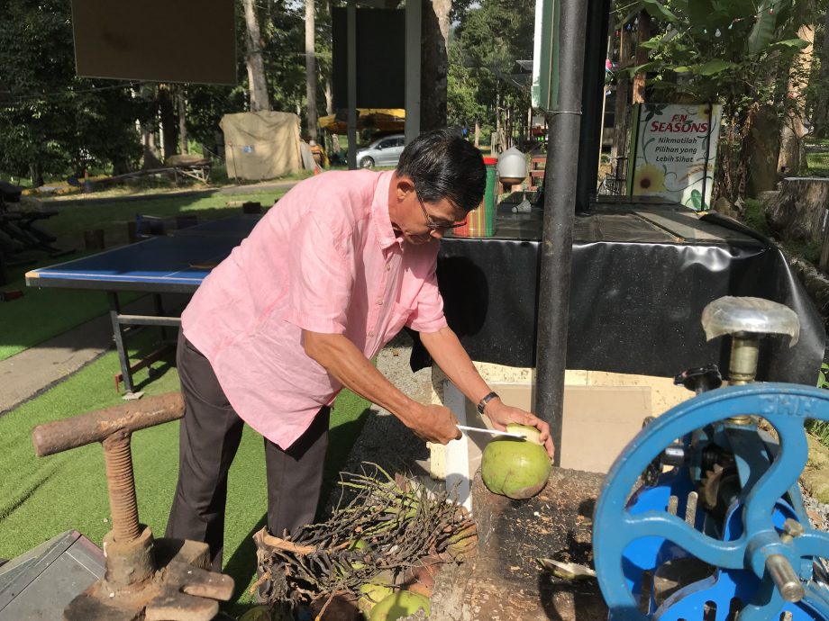 大霹雳封底主文★7月22日刊登【我家萌宠】/黄胜全创迷你动物园 小动物的天堂 