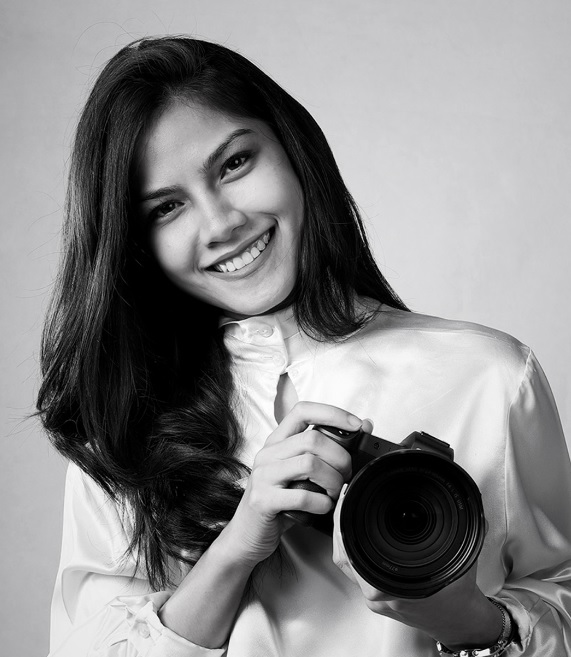 女摄影师被性骚8年|狂粉用40个小号骚扰  女子：IG透露位置太蠢了