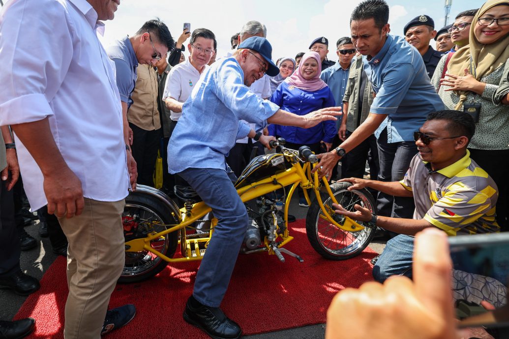 安华:掌握“证据” 前部长涉贪呈总检署