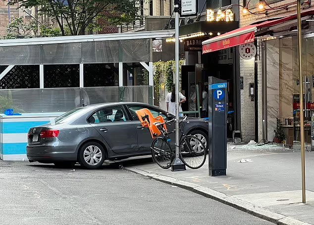 小车祸变夺命纠纷 男子刀刺轮胎遭撞毙