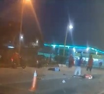 **已签发**柔:2行人越马路被摩托车撞飞,1死1重伤