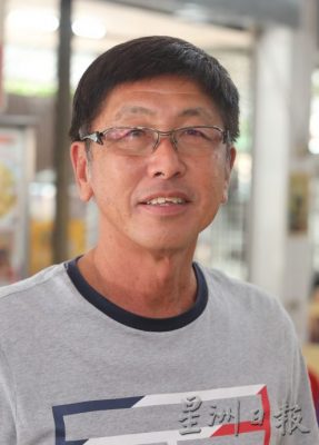 **已签发**柔：封面：【特稿】：通过“老鼠路”入境，部分印泰虾冒充本地海虾冲击本土养殖业