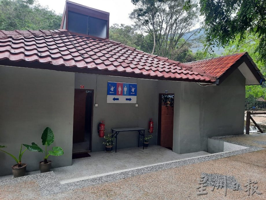 **已签发**柔:封面:【特稿】:金山瀑布景区重新开放,一起来场“森林浴”吧!