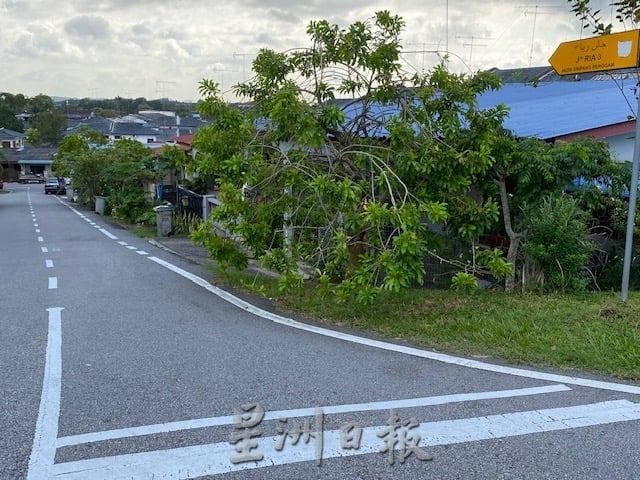 **已签发**柔:汽车停放家门前,睡醒不翼而飞