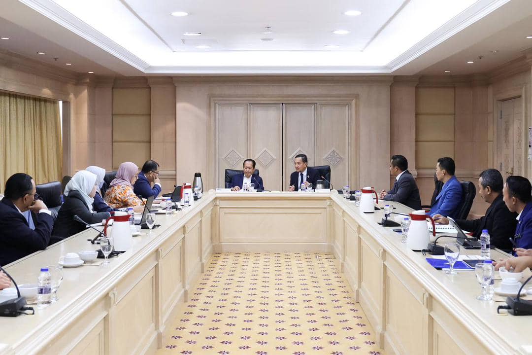 **已签发**柔:第三版头条:包括南北大道拓宽工程,大臣:柔2道路提升计划提前实施