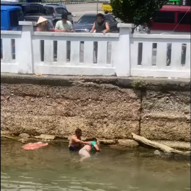 **已签发**柔:跳河救人却溺水,男子送院急救;坠河男则下落未明