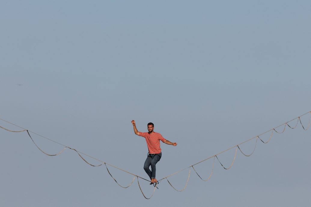 拼盘 法国走钢索好手西班牙显身手