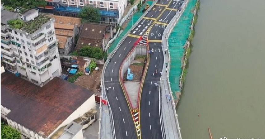 拼盘/“最牛钉子户”被高速公路包围! 占据13年不搬:这里安静舒服