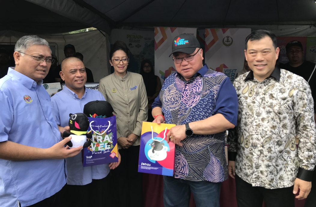 接投诉指旅游资讯未与时并进 张庆信指示旅游局8月杪更新