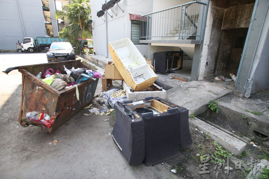 新巴占组屋获地政部拨款 710展开维修屋顶工程