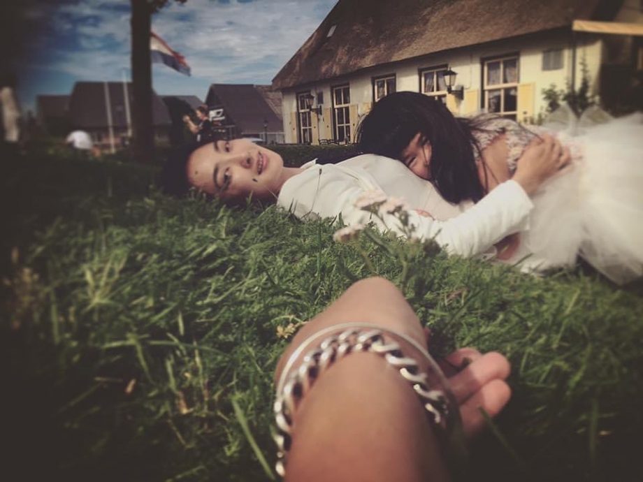 曹格深夜情绪失控连PO 8则文 晒亲密合照Tag前妻“承诺都废了”