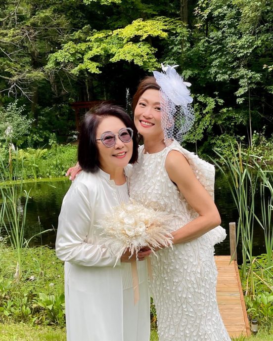 李司棋女儿3度出嫁 外籍女婿跟足传统习俗敬茶