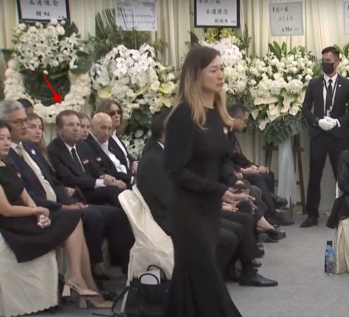 李玟告别式|Bruce及2继女神情呆滞 挨轰“来干嘛”	