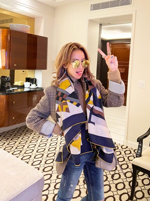 李玟头七|各地粉丝恸追思 “在天上还好吗?”