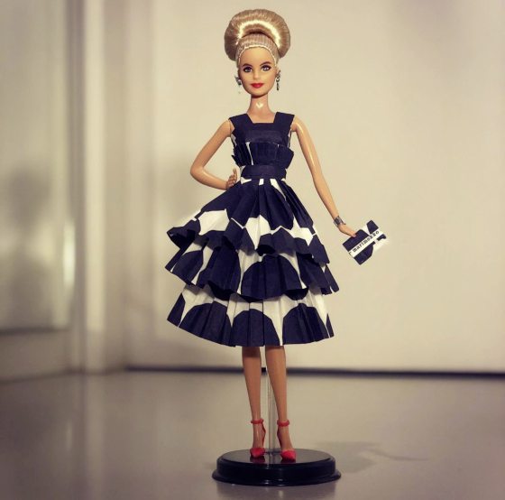 杨建 #flushablefashion／“可冲走”的Barbie时装？