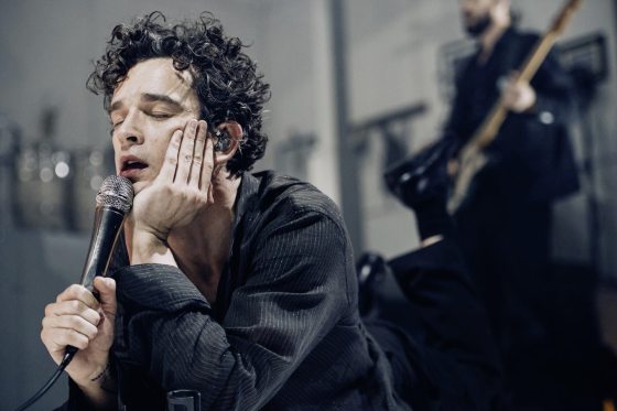 林佚／一个吻，毁掉一个音乐节