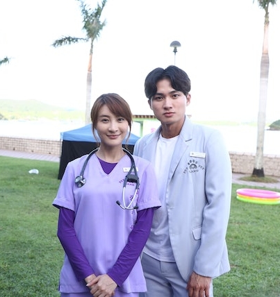 林夏薇周嘉洛新剧演情侣 被嫌零CP感像母子