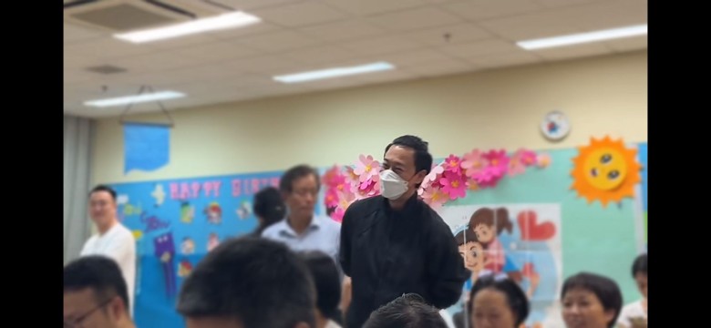 林峰参加女儿毕业典礼 张馨月晒视频挨狠批
