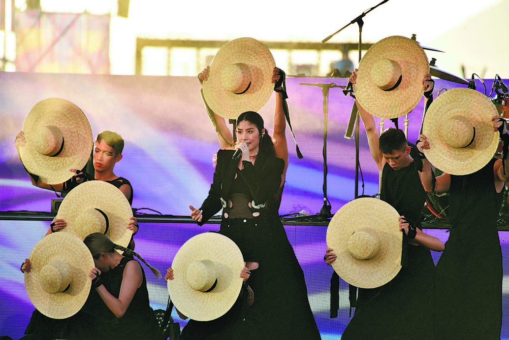 染冠病后狂咳感缺氧 陈慧琳一度患惊恐症