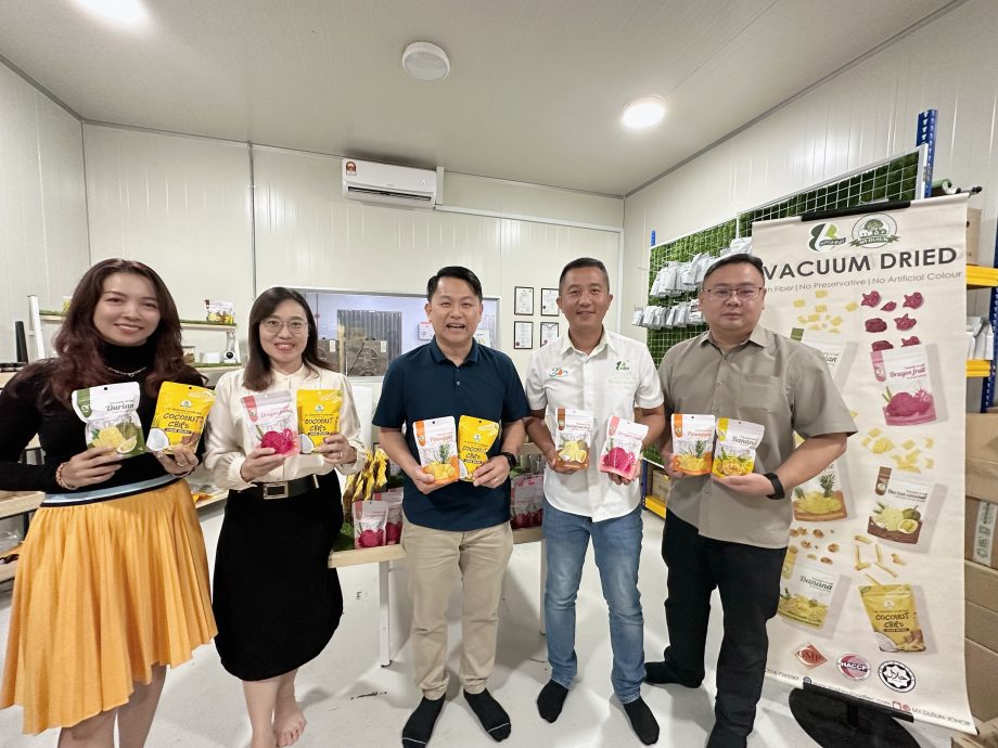 柔9头:头条之一:星洲情义嘉年华爱一义卖会,再获厂商货源赞助及捐款