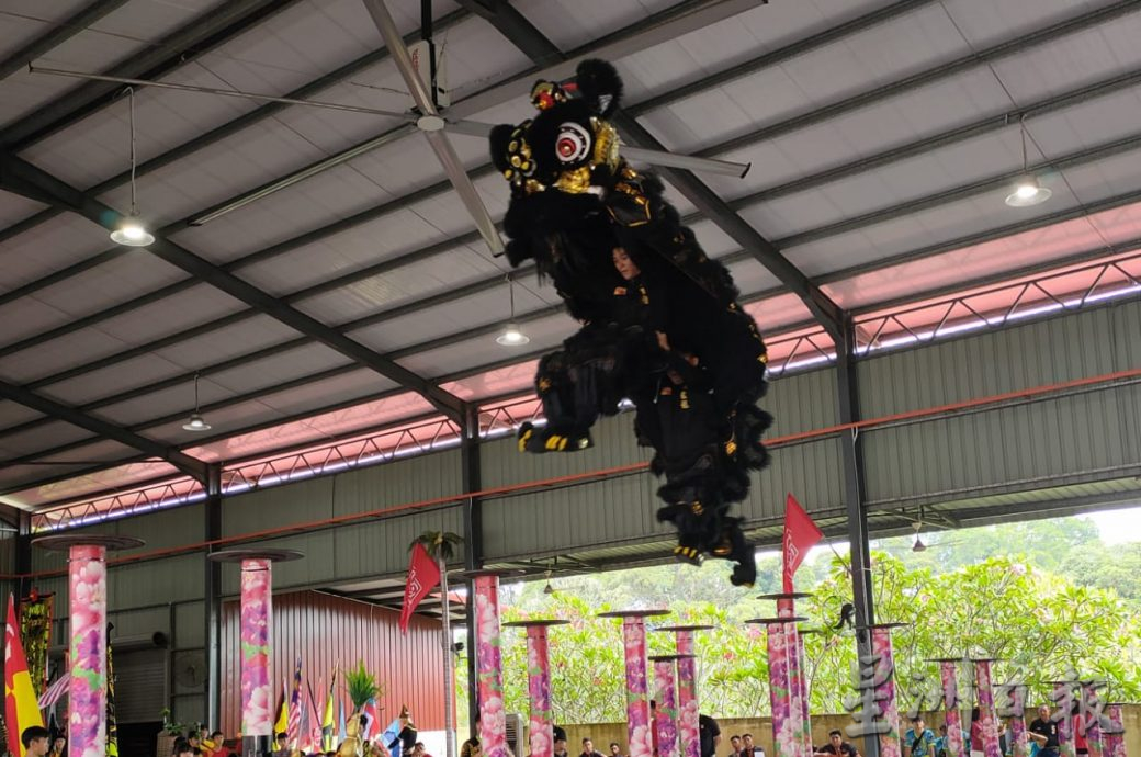 柔: 舞狮赛采用电脑评分 韩胜洐:节省纸张时间