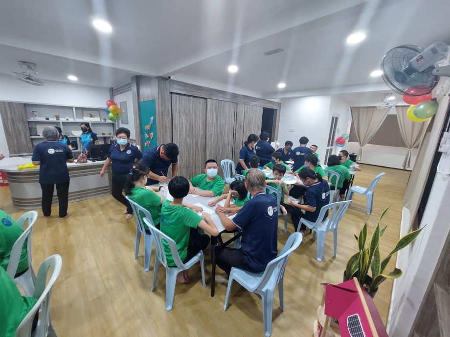 柔:【善心美事】:居銮华文同济会打造图书馆 盼为社区添书香