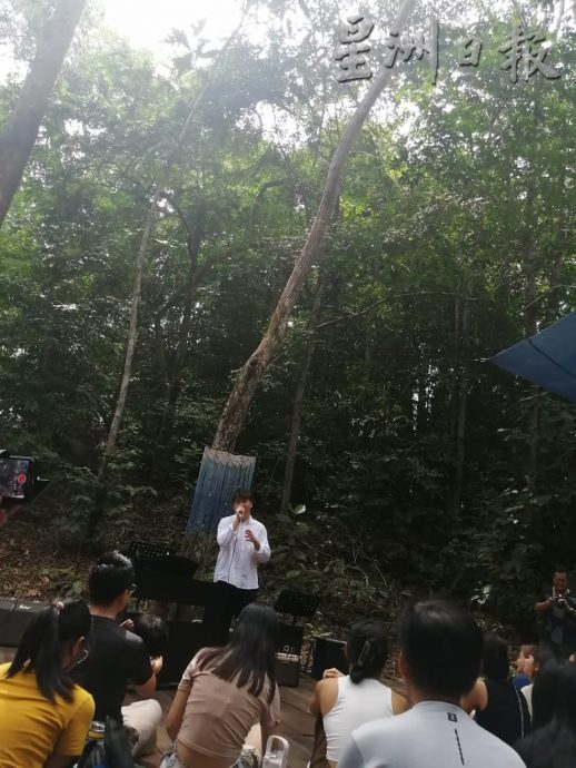 柔：新闻： “你听，森林在唱歌”音乐会奏响  神马舞蹈　大自然视听觉享受