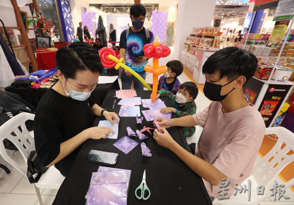 柔:版三:百乐泰广场日本文化展摊,欢迎民众来探索