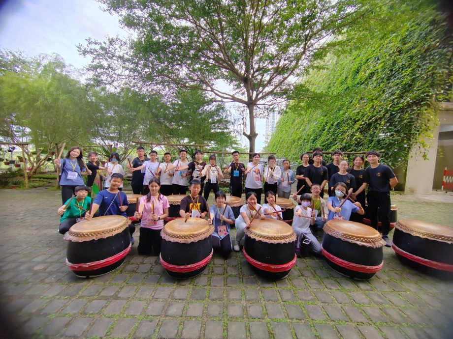 柔:版头之一:台湾均头中学参访 新马寺24节令鼓队迎宾交流