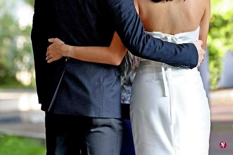 柔：狮城二三事：去年逾2万对新人注册结婚 创狮城史上最高纪录