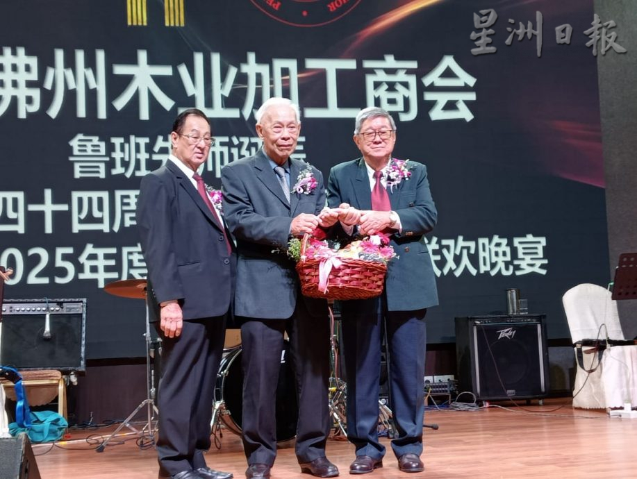 柔:陈有坚:助州内经济起飞 应检讨外劳税务政策