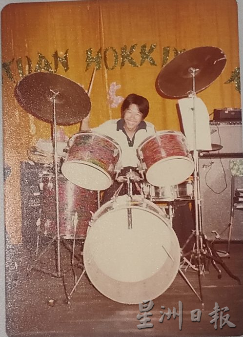 柔:(本月9日刋)《这些人,那些事》:早期占少数自称“两个半”人 古来福建公会打响名堂