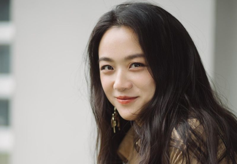 汤唯韩国搭地铁被认出  穿着朴素超接地气