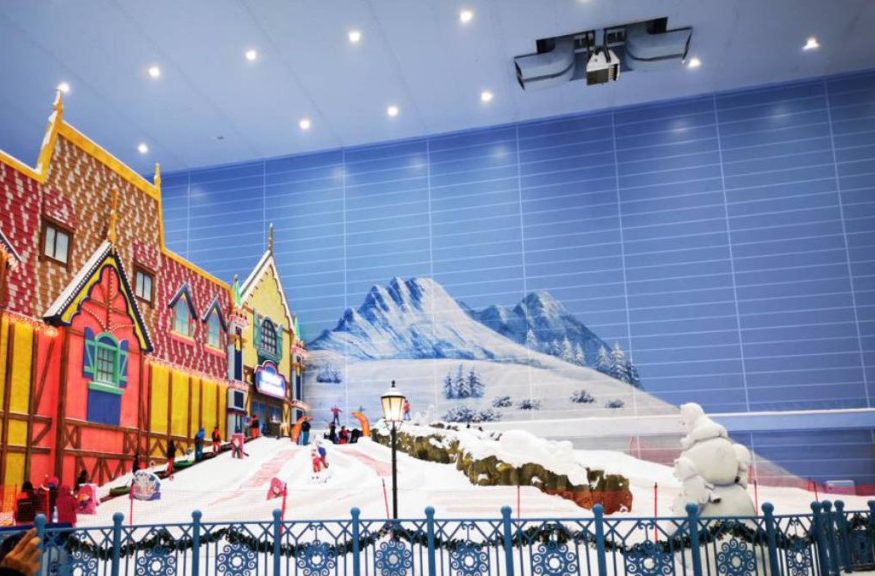 深圳前海建全球最大室内滑雪场2025年启用 港人:随时抢走富士山滑雪客