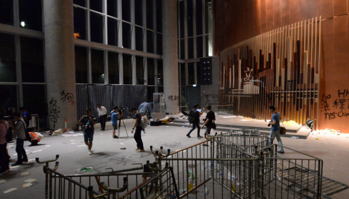 港反送中冲击议会案 艺人王宗尧等6人暴动罪成立