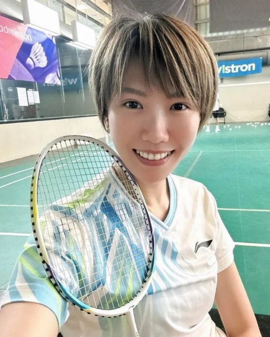 灿笑等待上法庭对决黑范  大牙：谢谢你们给我勇气