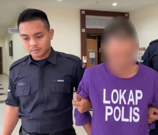 狼父奸女儿成孕被判218年鞭75下 法官训斥:你有想过女儿未来吗?