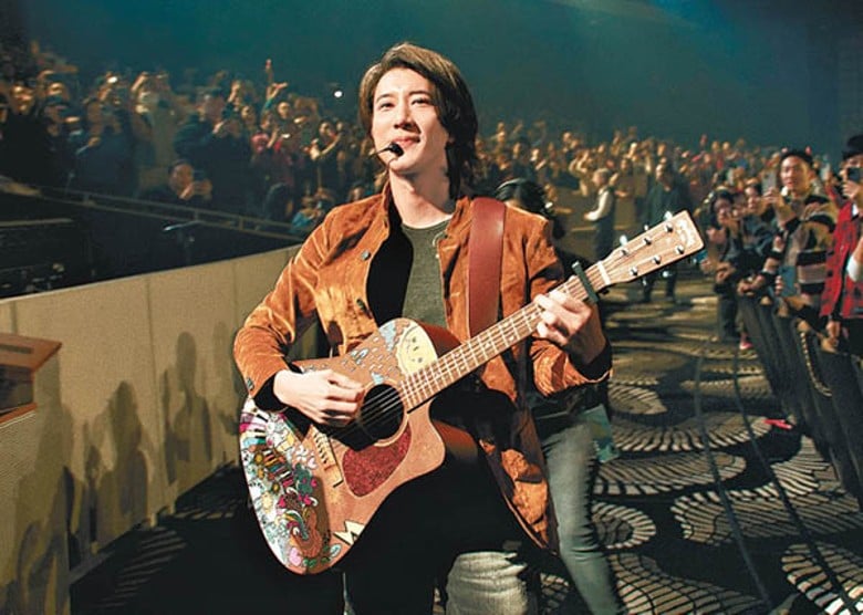 王力宏开唱网民转售门票 钓出邱瓈宽三连追问