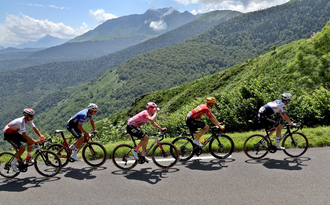 环法脚车赛第6赛段| 温格高夺领骑黄衫  波加查夺冠紧追其后