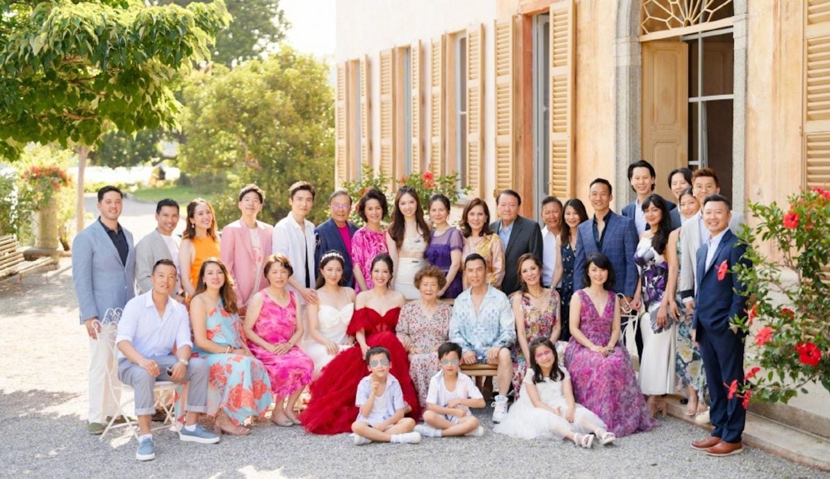 甄子丹60大寿众星云集 与前妻所生大儿子罕露面拍全家福