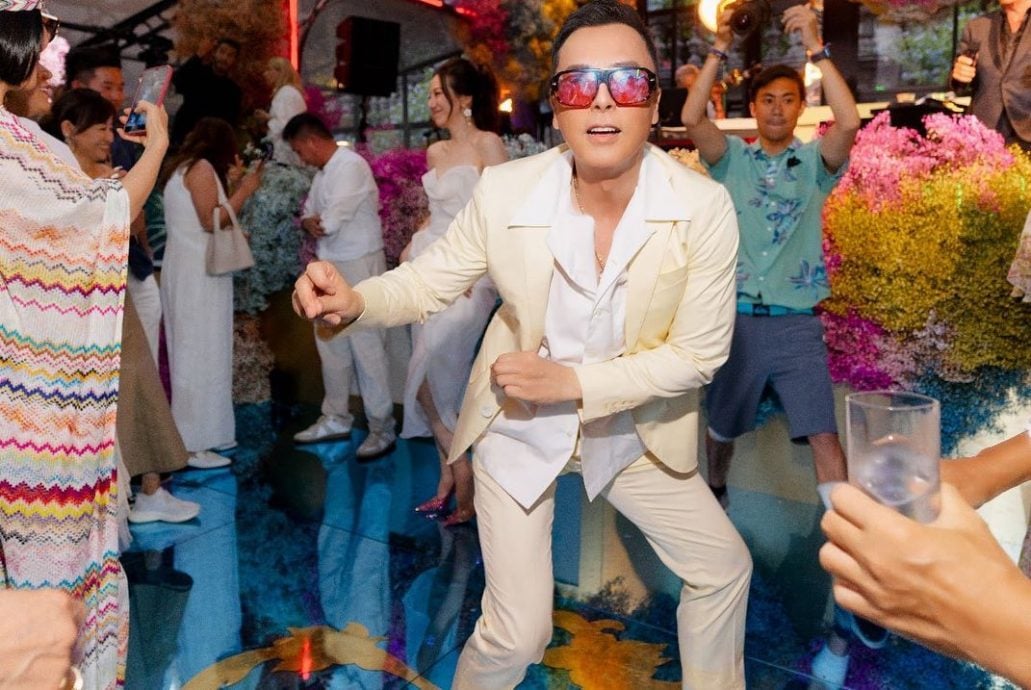 甄子丹60大寿众星云集 与前妻所生大儿子罕露面拍全家福