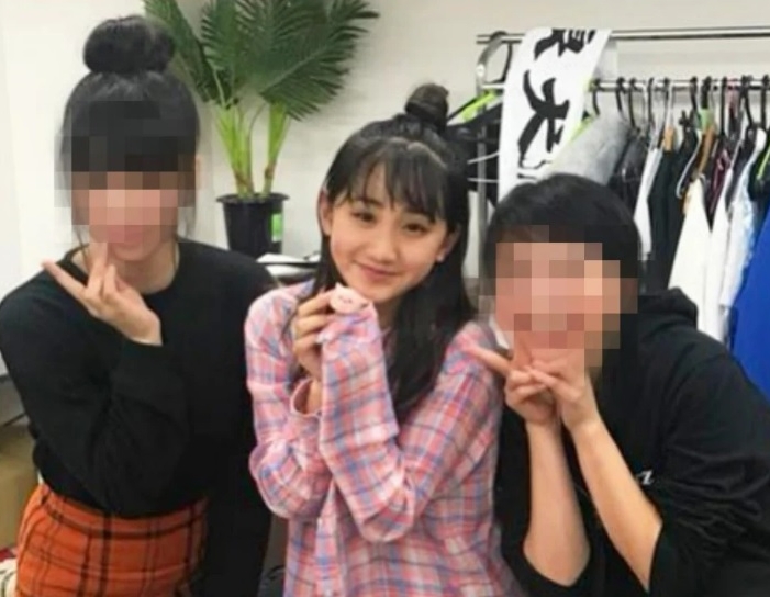 甜美童星遭前男友乱刀刺死 母崩溃报警:女儿倒在血泊中