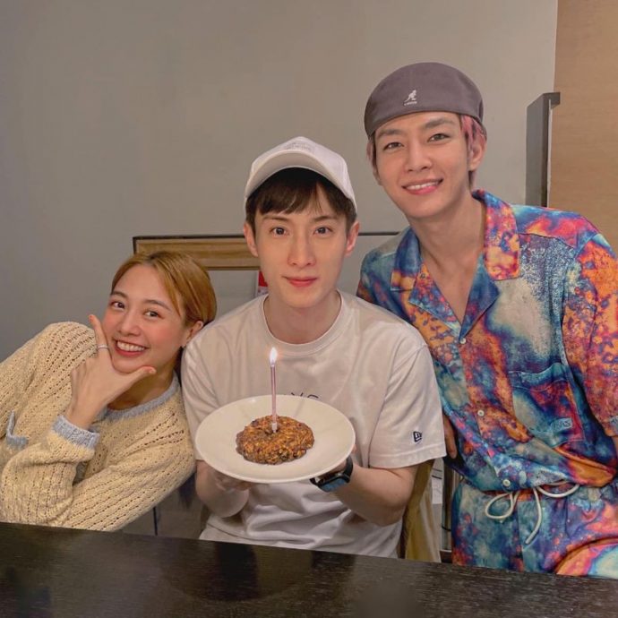 疑放闪绯闻男友获祝福 阿本没否认大方点赞