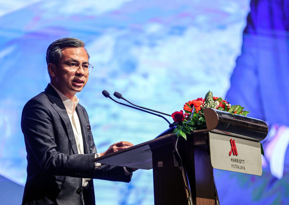 研究快递业执照与底价课题 · 法米：确保不加重人民负担