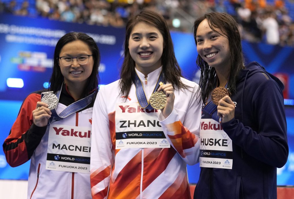 福冈世界水上运动锦标赛 中国队连夺2金 覃海洋蛙泳张雨霏蝶泳夺冠