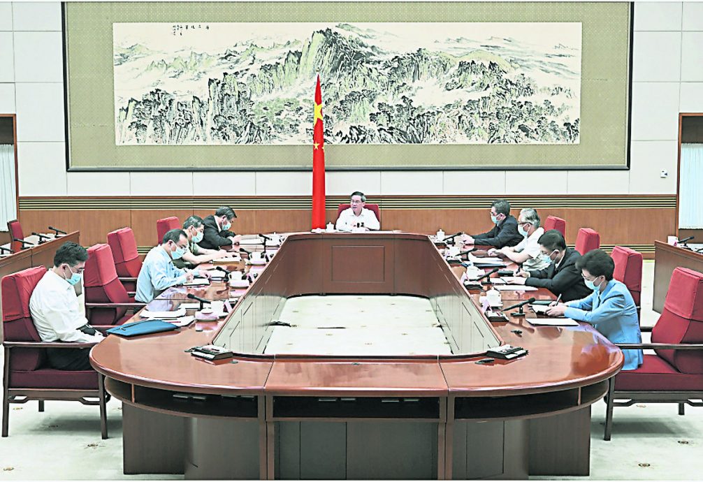 秦刚仍是国务委员 分析:去向仍是谜