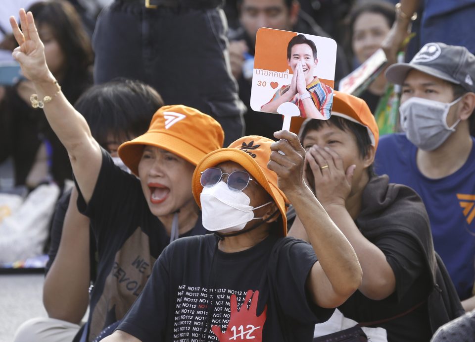 筹组新政府 为泰党占据先机