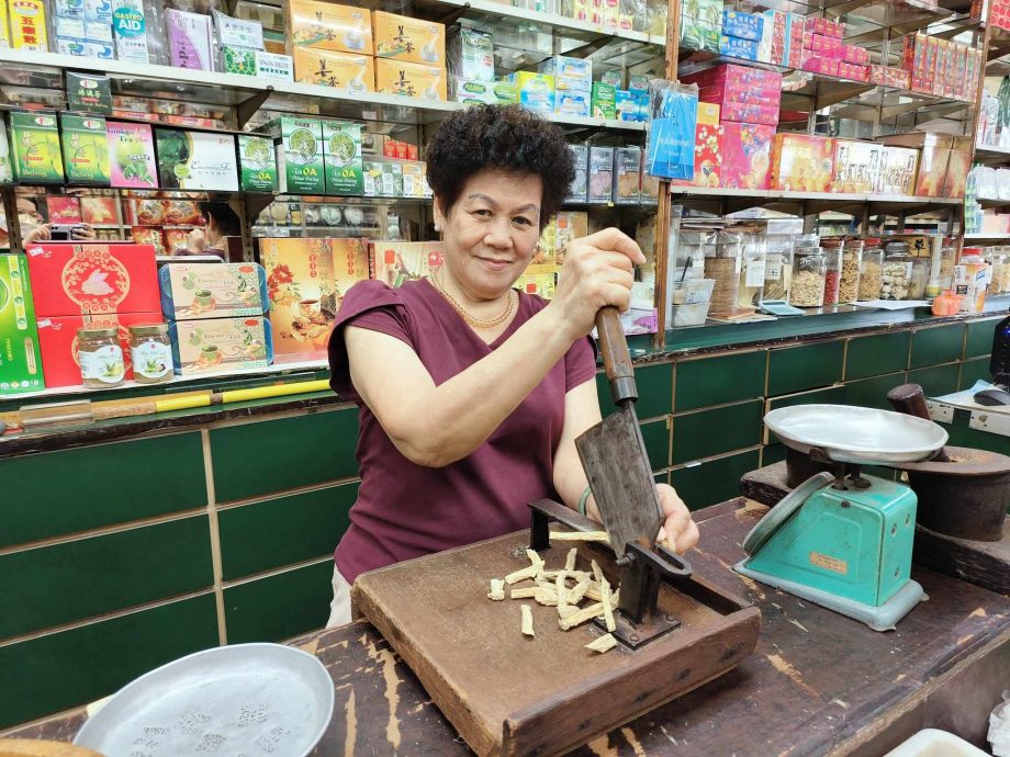 老就是宝/巴生港口万安和药酒有机行 屹立半世纪