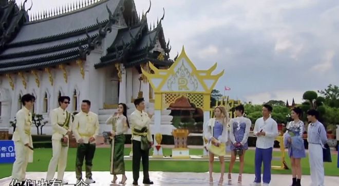 蔡徐坤画面无痕迹消失 《奔跑吧》收视率破1